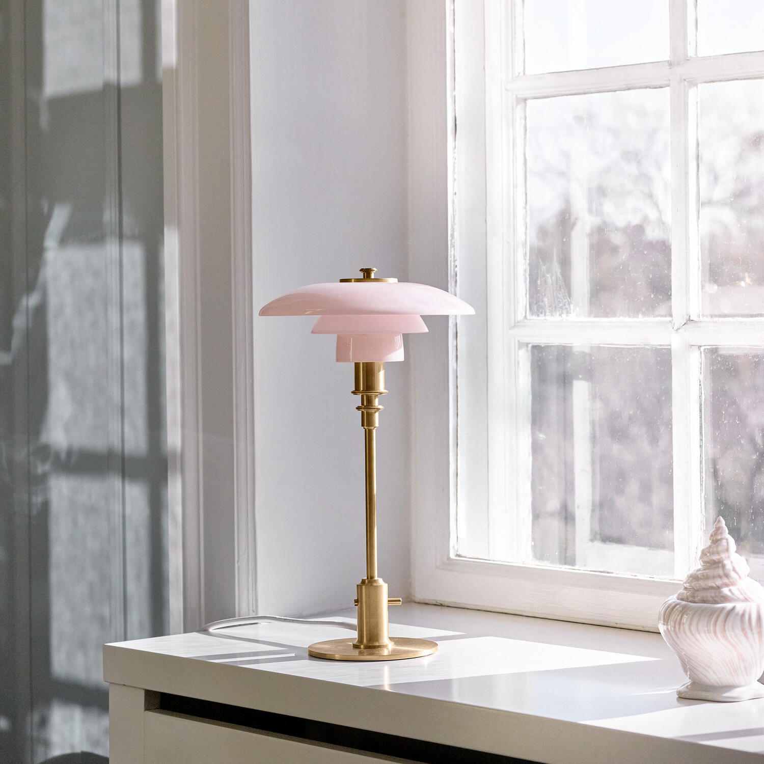PH 2/1  PALE ROSE BORDLAMPE