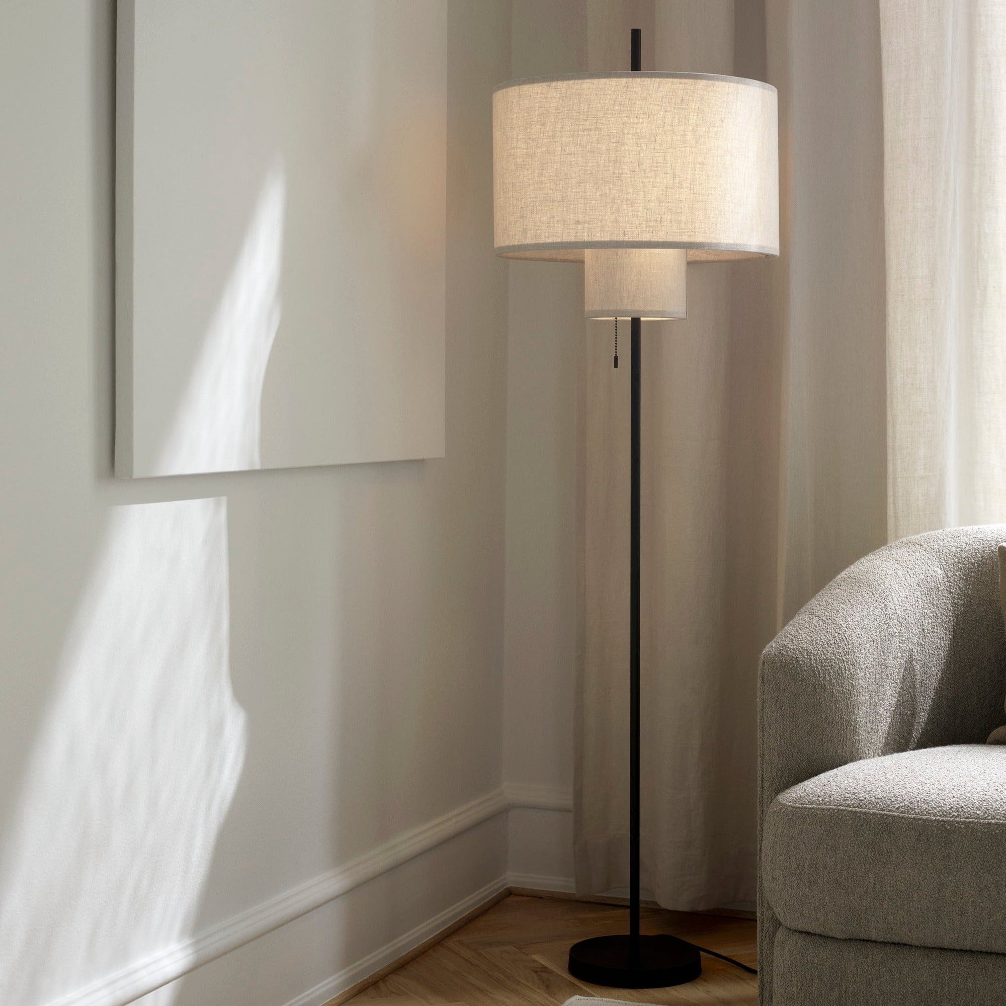 New Works Margin Gulvlampe (udstillingsmodel)