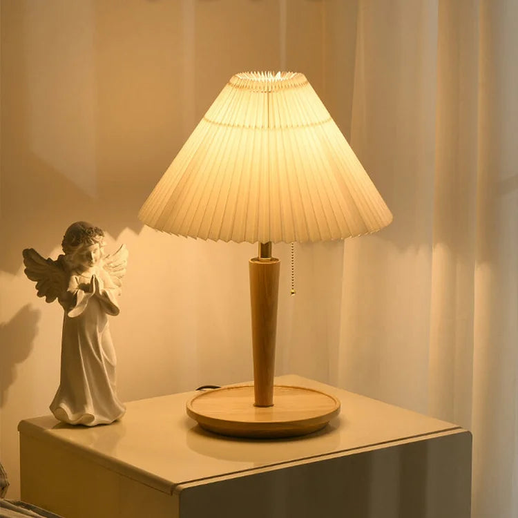 Vintage bordlampe i plisseret træ