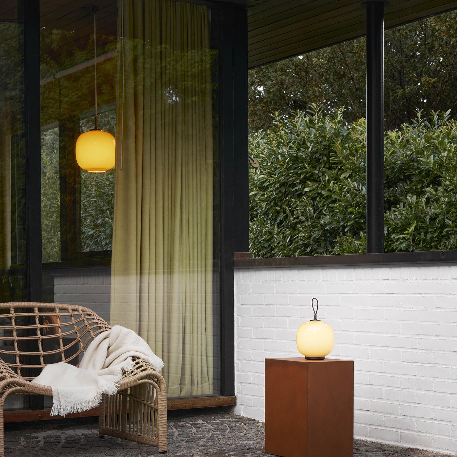VL45 RADIOHUS PORTABLE LAMP
