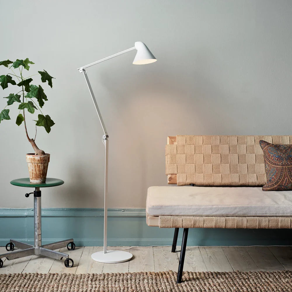 NJP GULVLAMPE